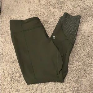 Lululemon Tight Stuff - size 8 Gator Green